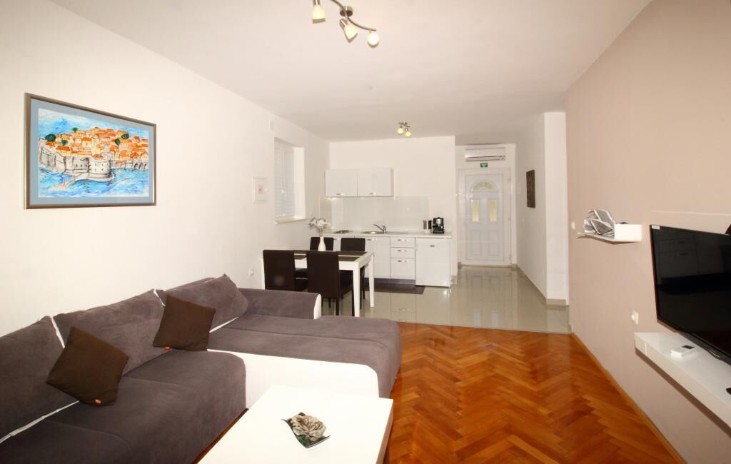 Apartments Dubreta