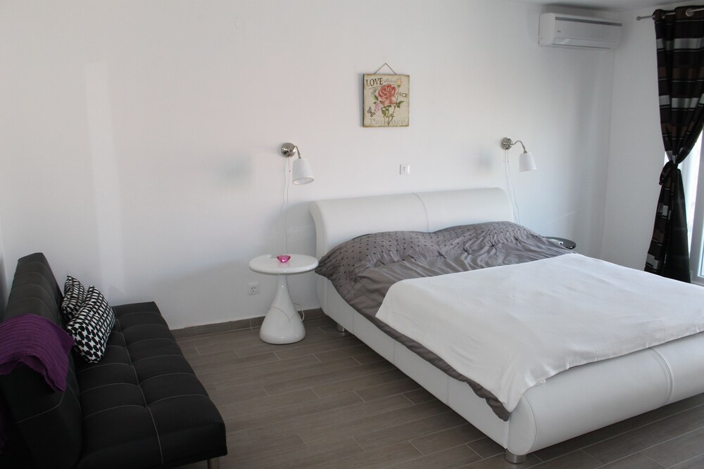 Apartments Mala