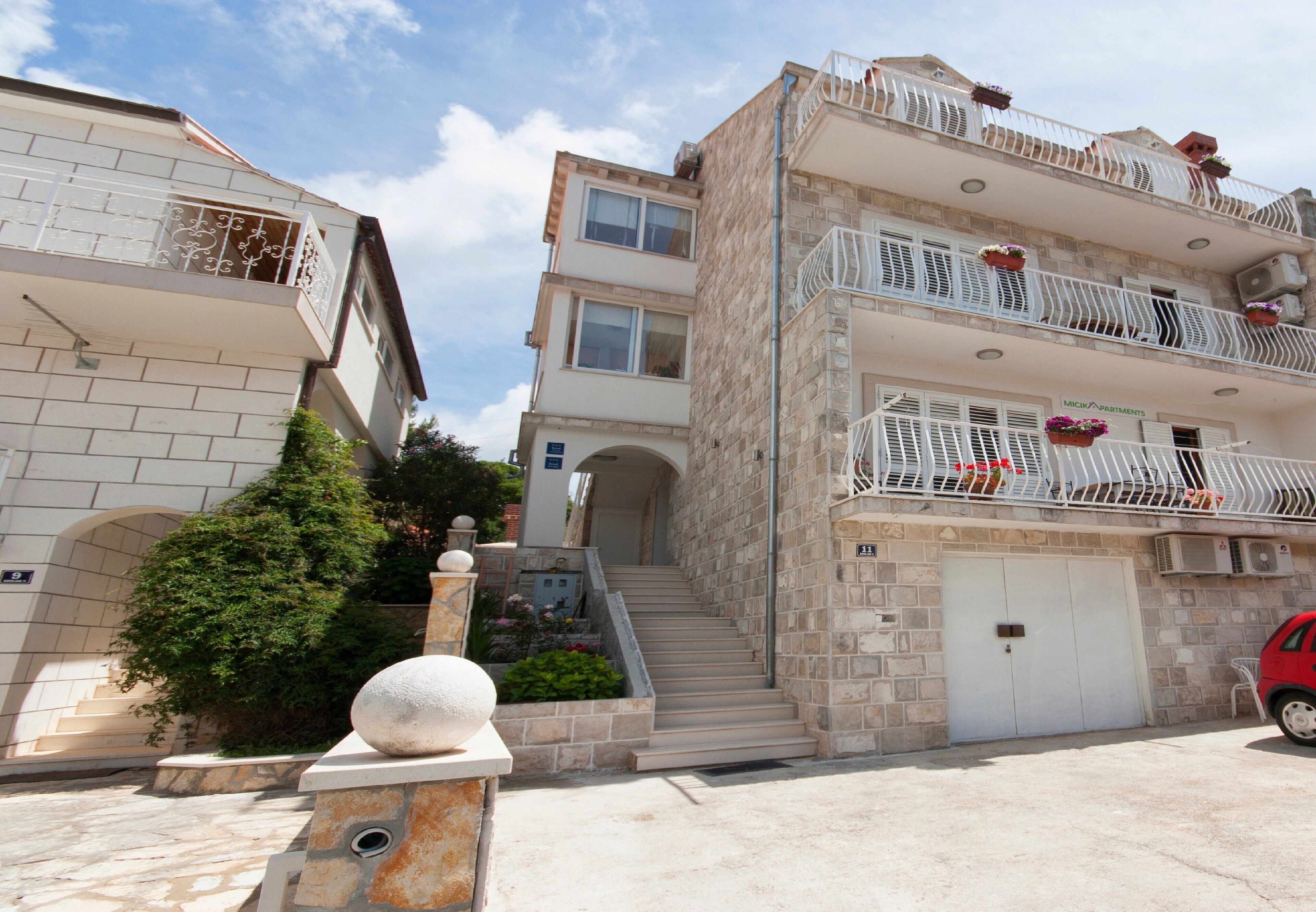 Apartments Micika