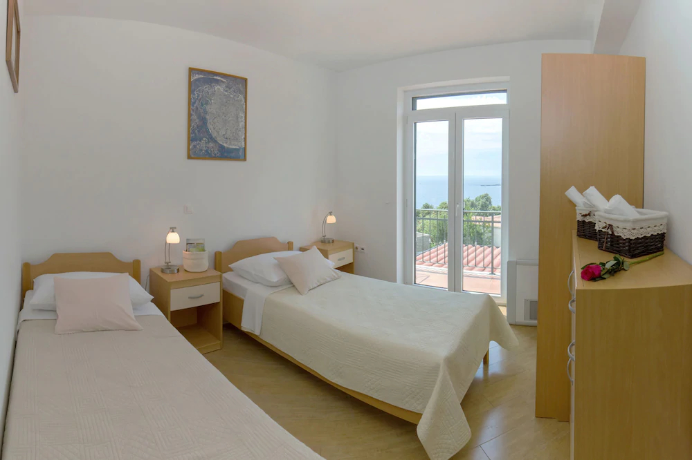Apartments Sutalo