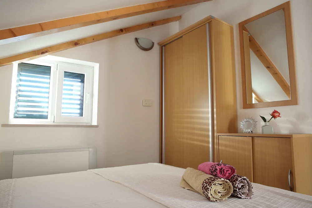 Apartments Sutalo