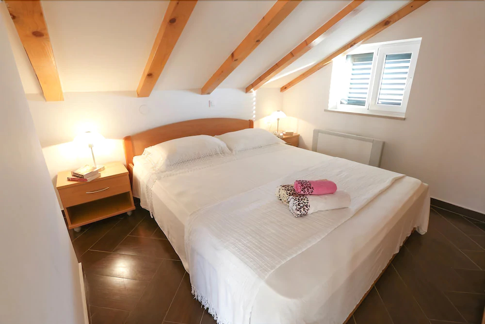 Apartments Sutalo