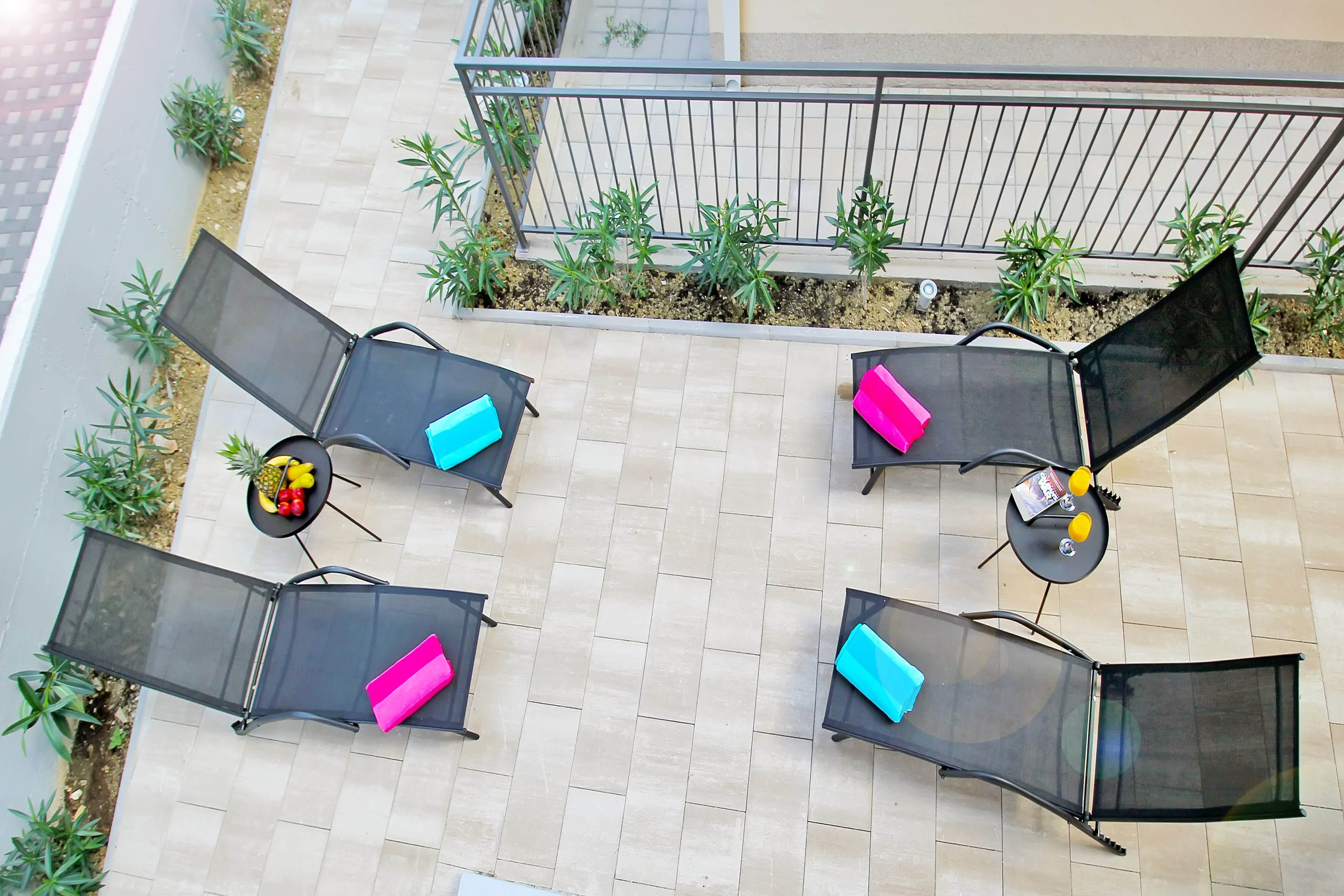 Bacan Family Apartments