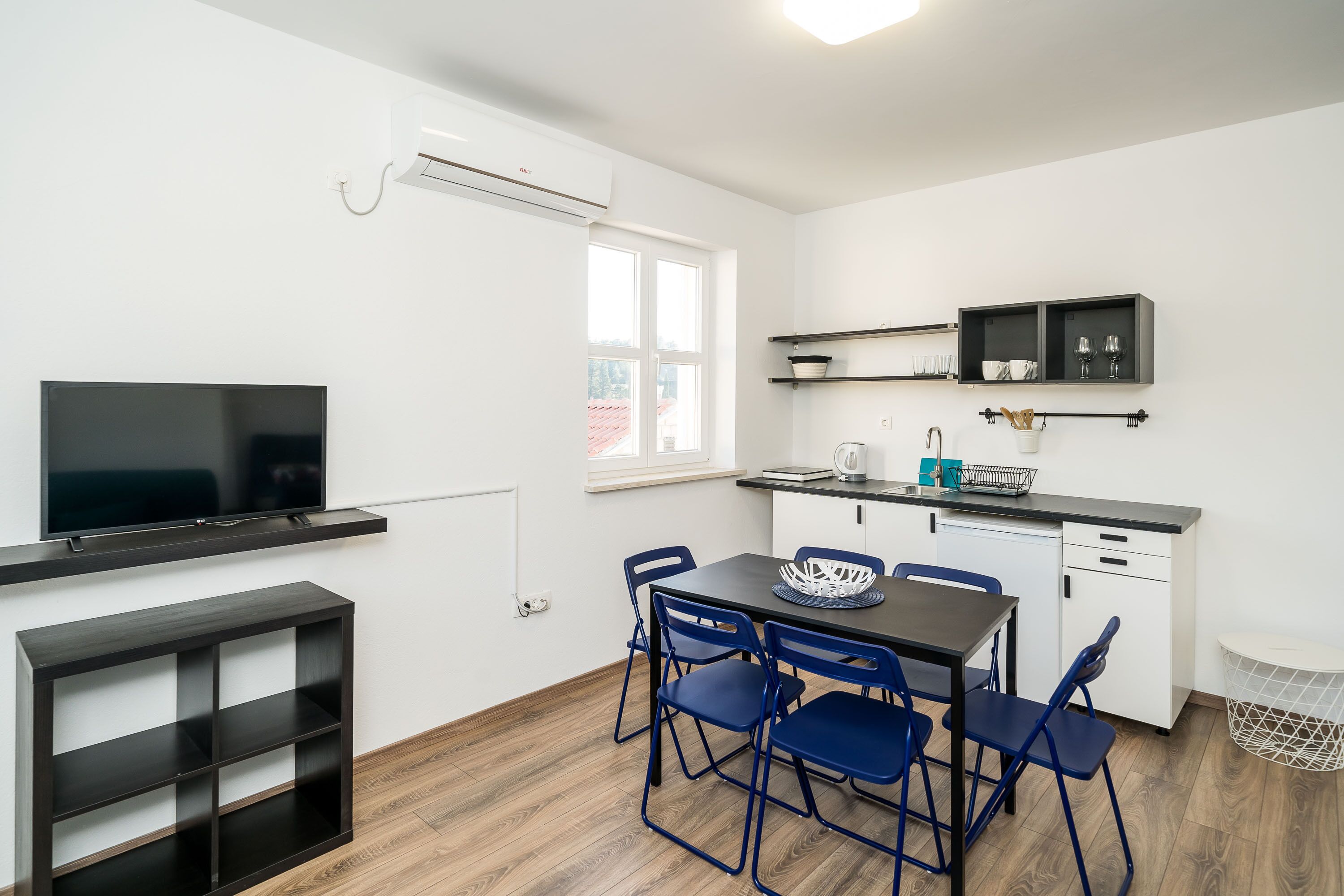 Residence & Pool Villa Schwarz Suites