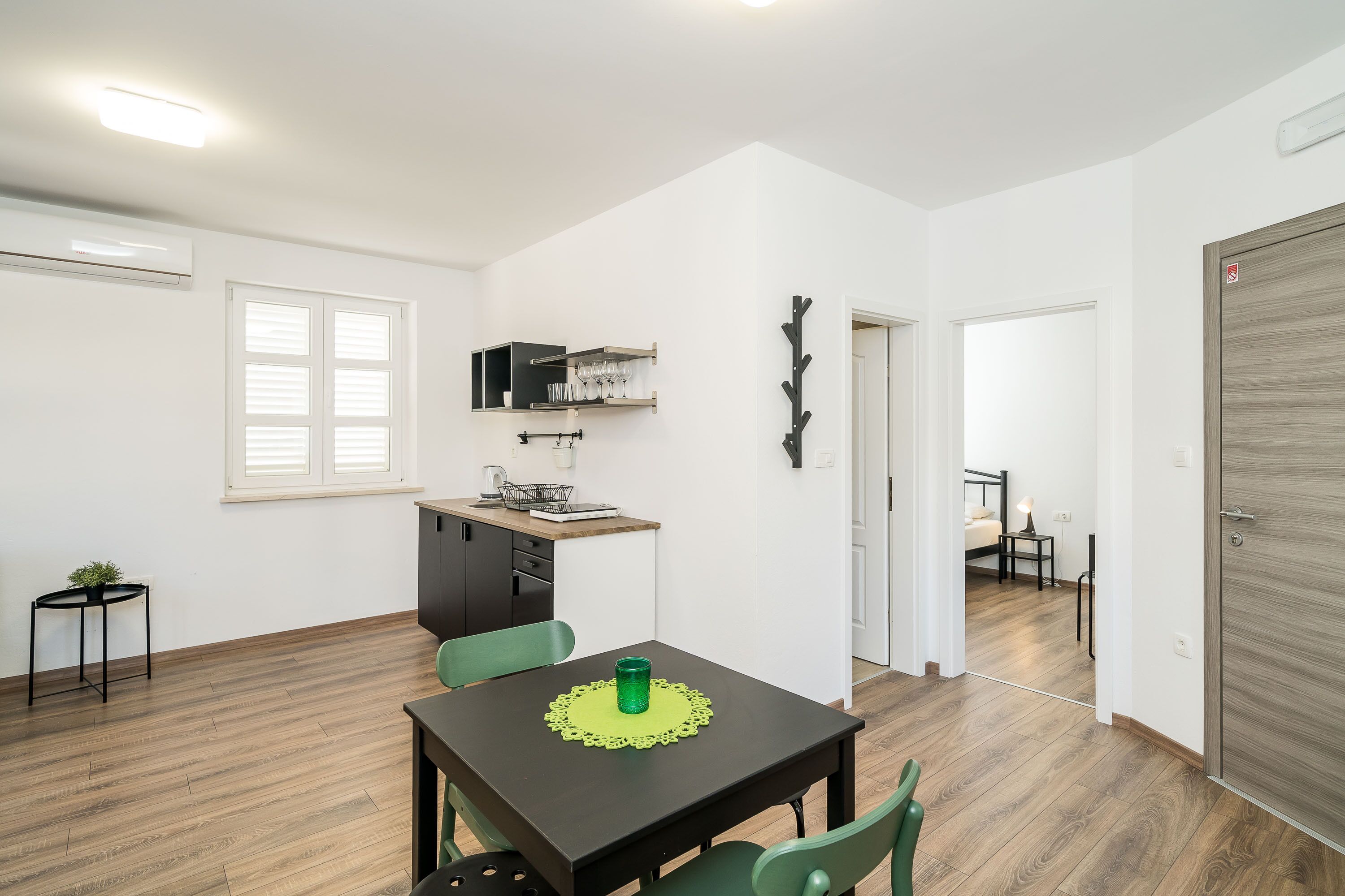 Residence & Pool Villa Schwarz Suites