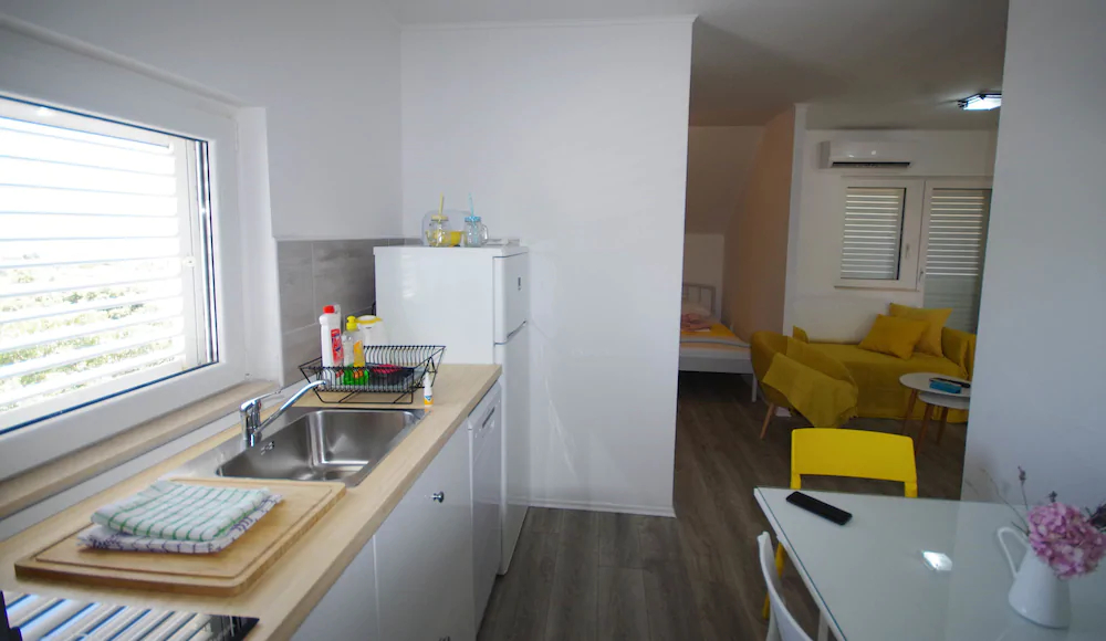 Sandra Apartments