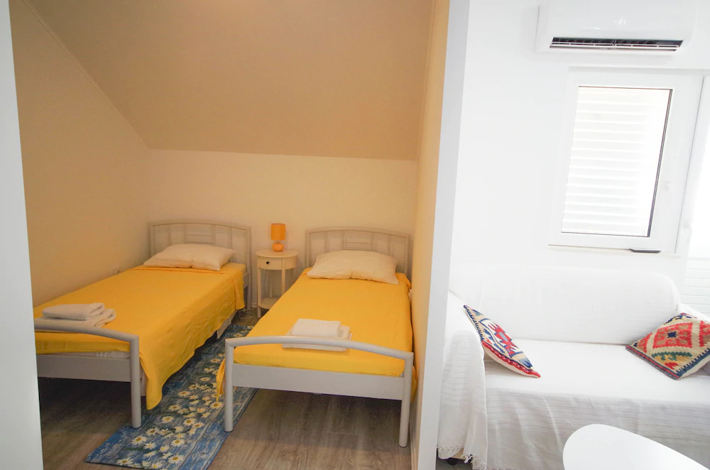 Sandra Apartments