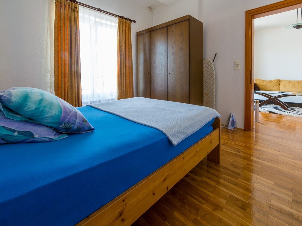 Apartment Goran