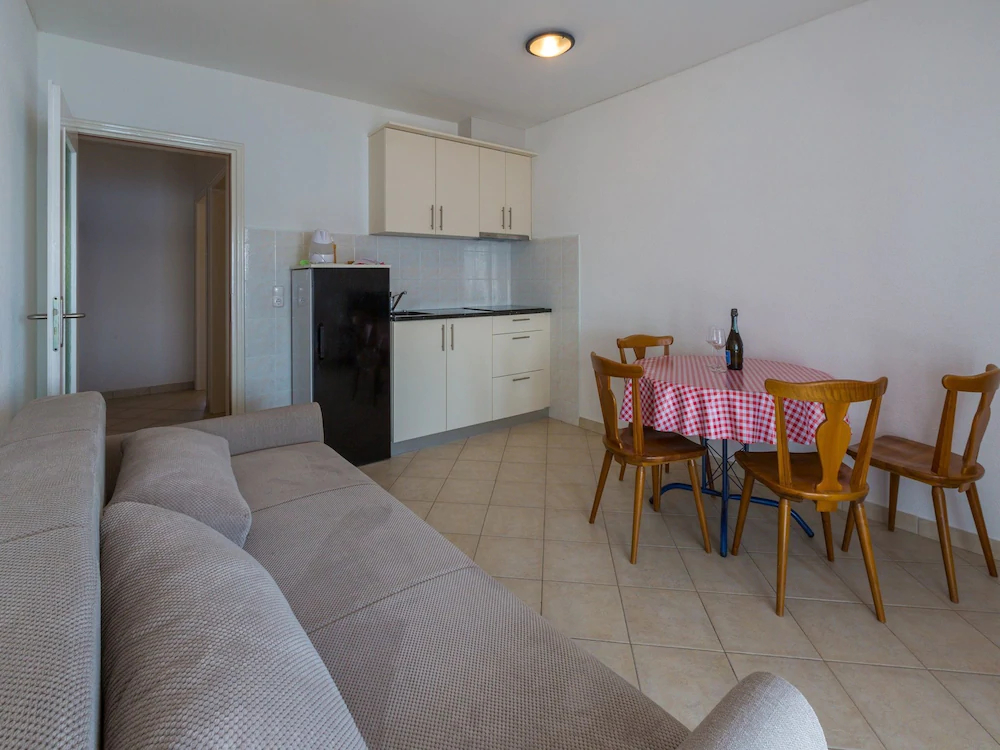 Apartment Goran