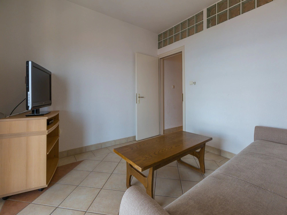Apartment Goran