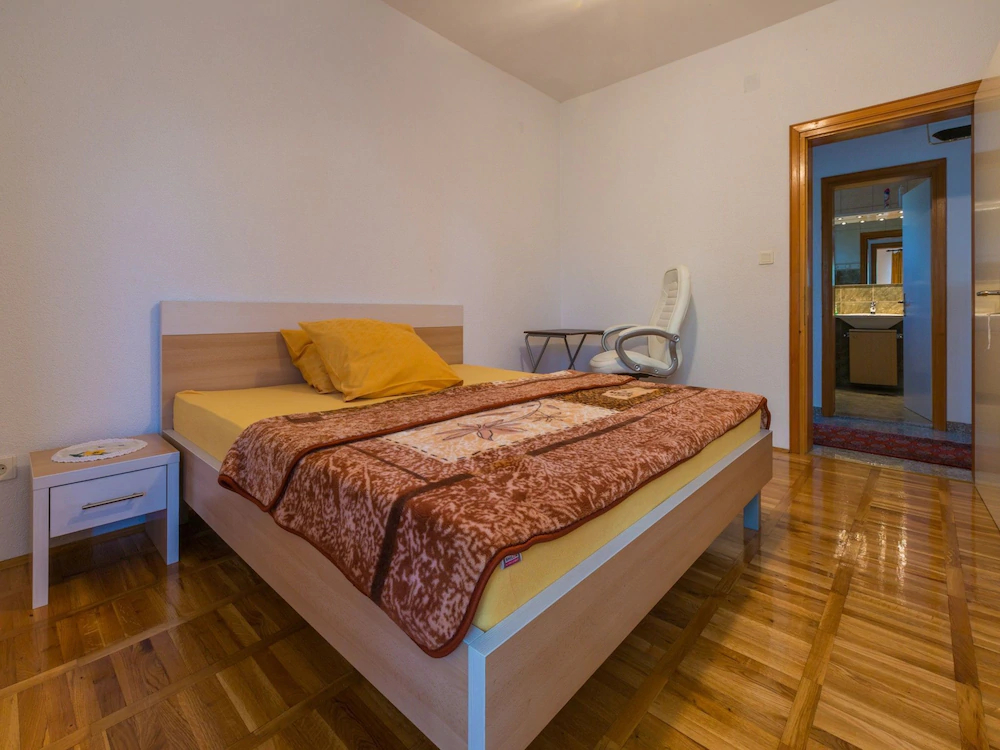 Apartment Goran