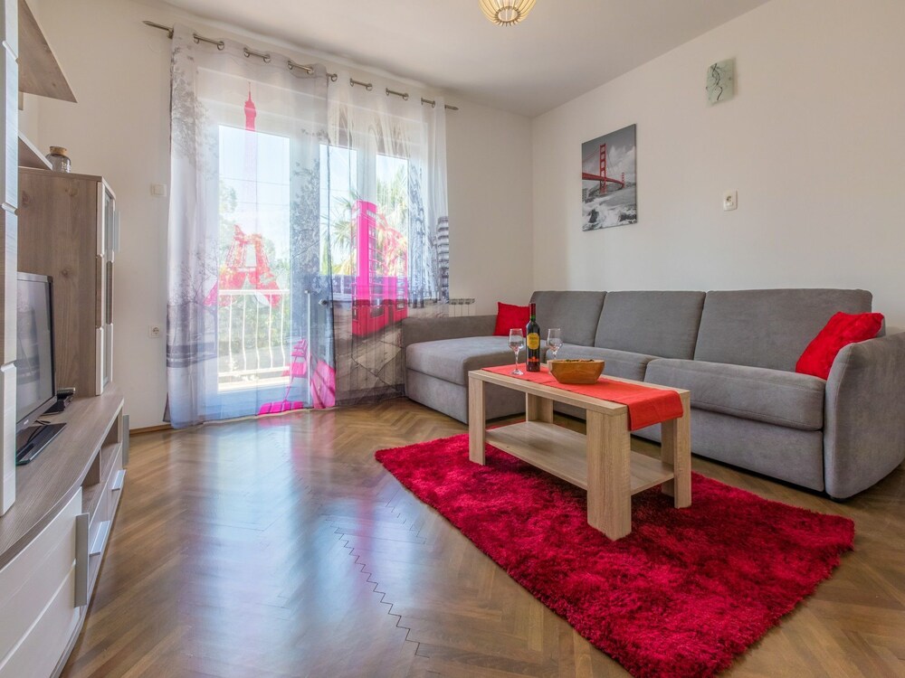 Apartment Melanija