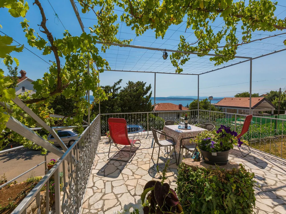Apartments Adrasteja