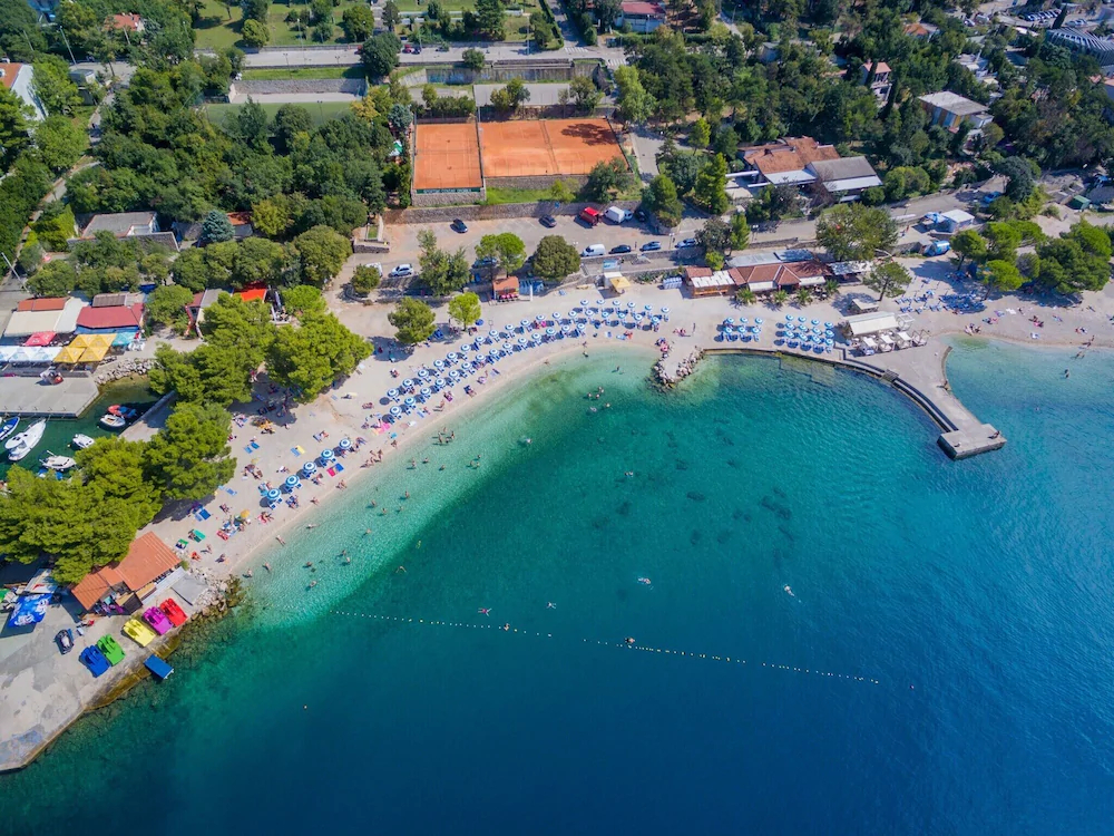 Apartments Adrasteja