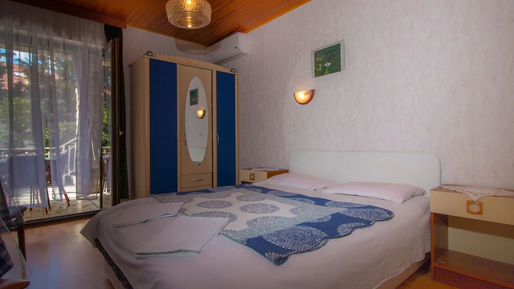 Apartments And Room Mauro