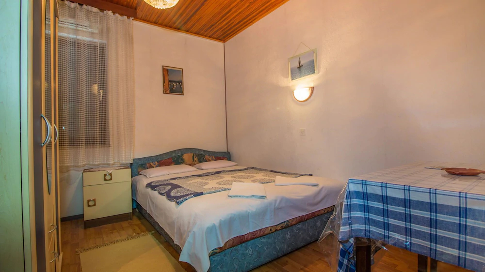 Apartments And Room Mauro
