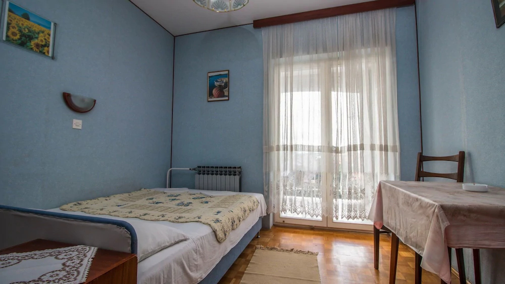 Apartments And Room Mauro