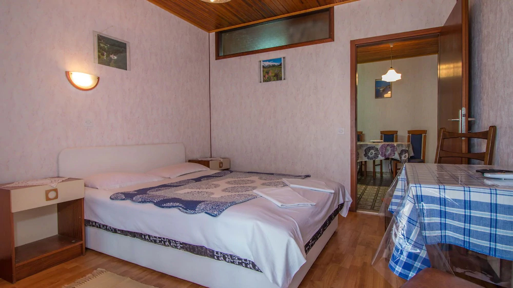 Apartments And Room Mauro