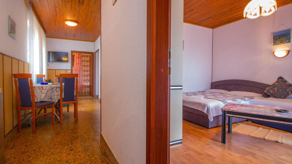 Apartments And Room Mauro