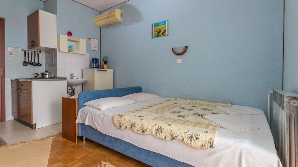 Apartments And Room Mauro