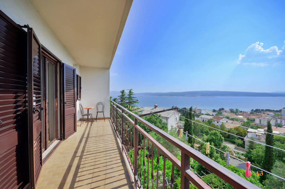 Apartments And Rooms Jaka