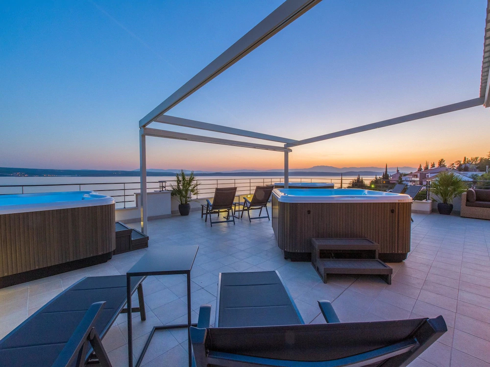 Apartments and Rooms Nensi