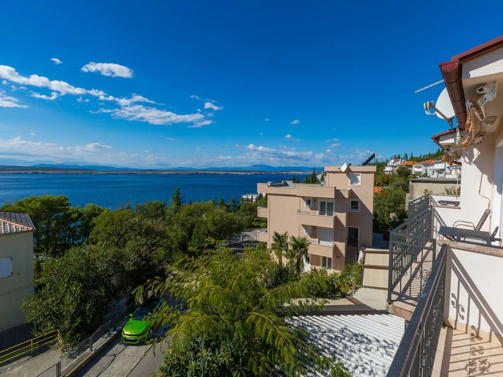 Apartments and Rooms Nensi