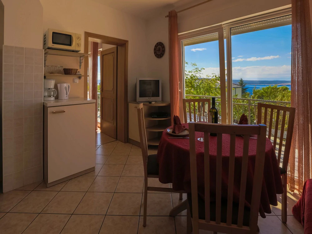 Apartments and Rooms Nensi