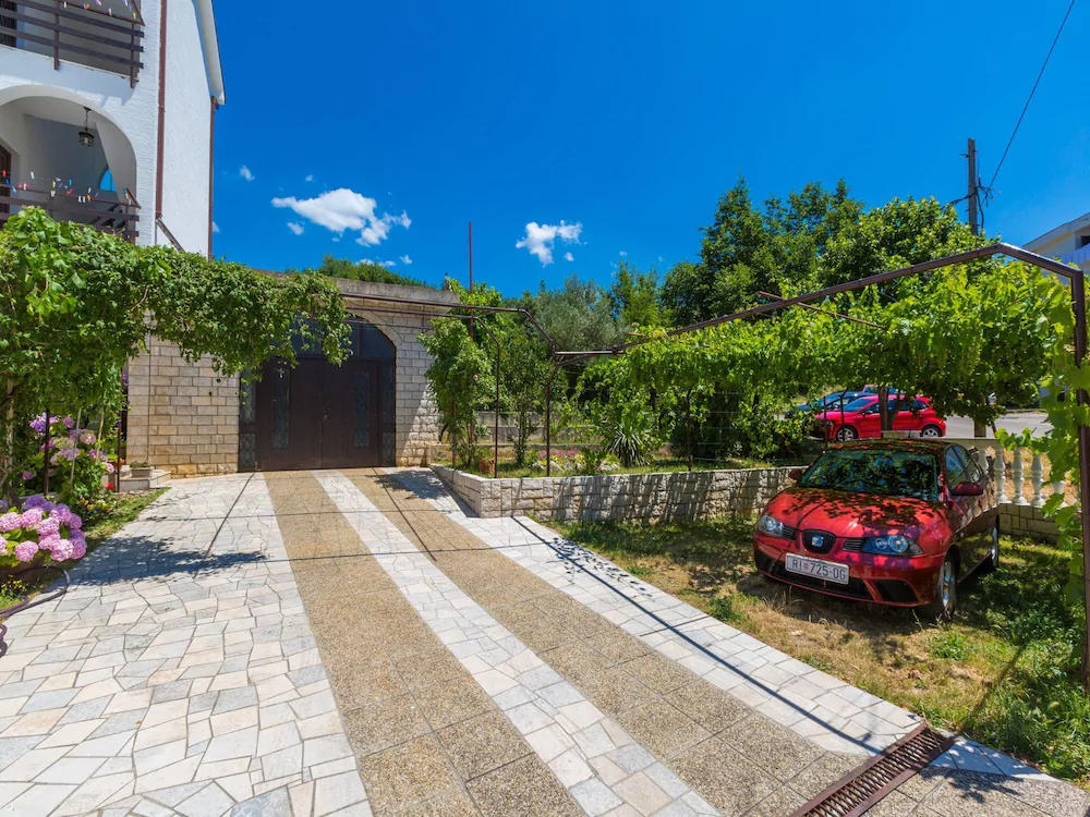 Apartments Ankica