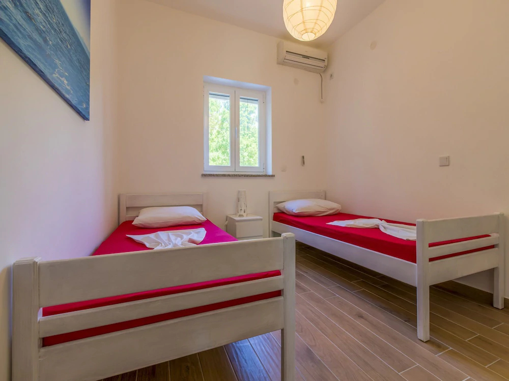 Apartments Antuno