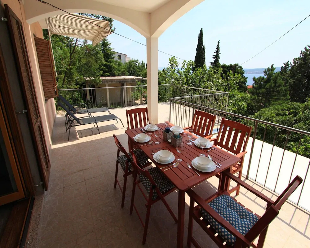 Apartments Bartulin