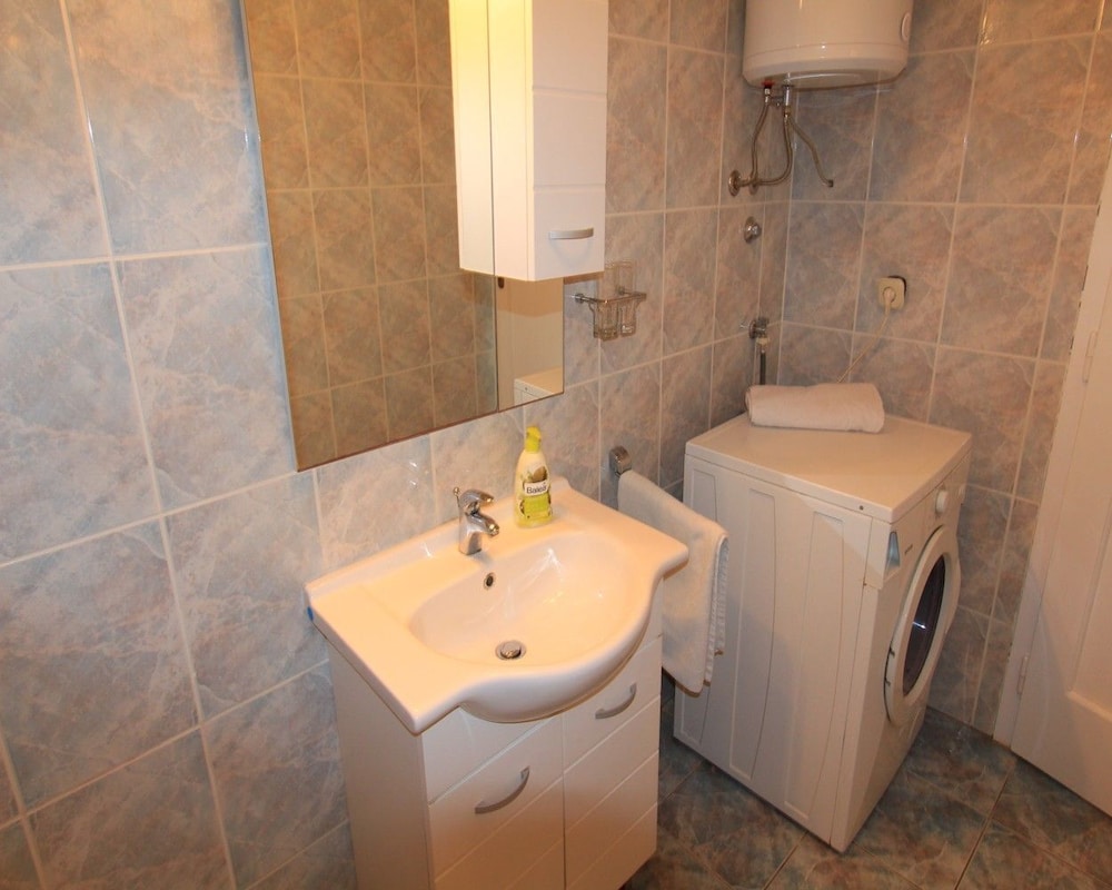 Apartments Bartulin