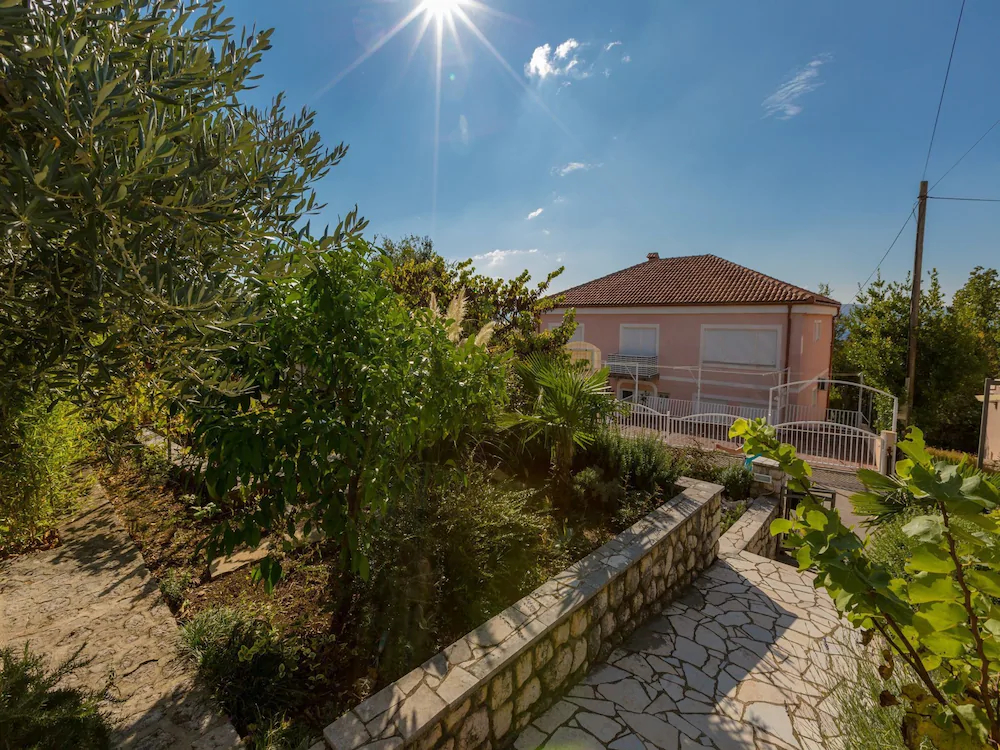Apartments Brankica