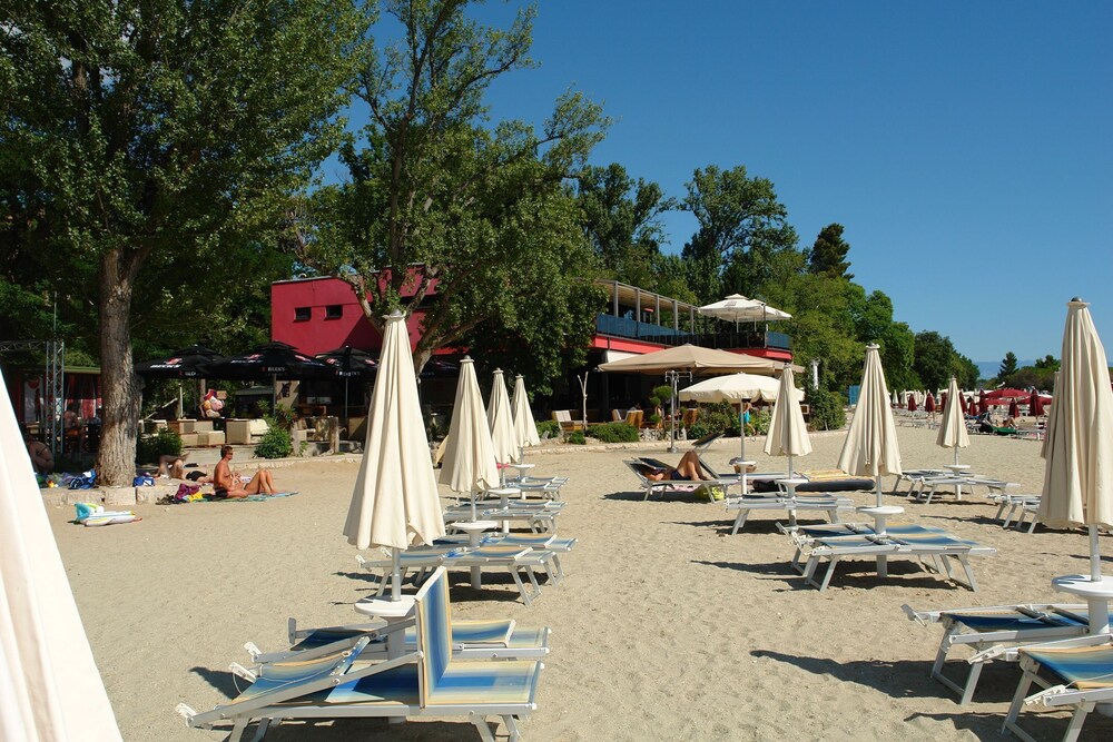 Apartments Elena