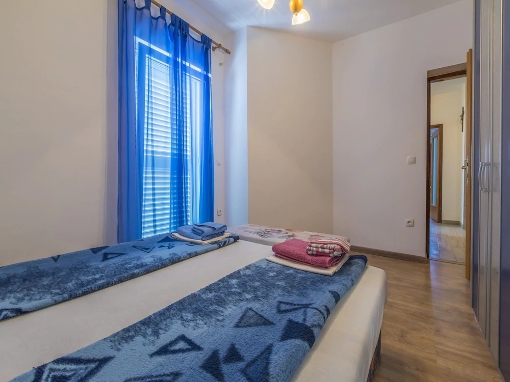 Apartments Frutis
