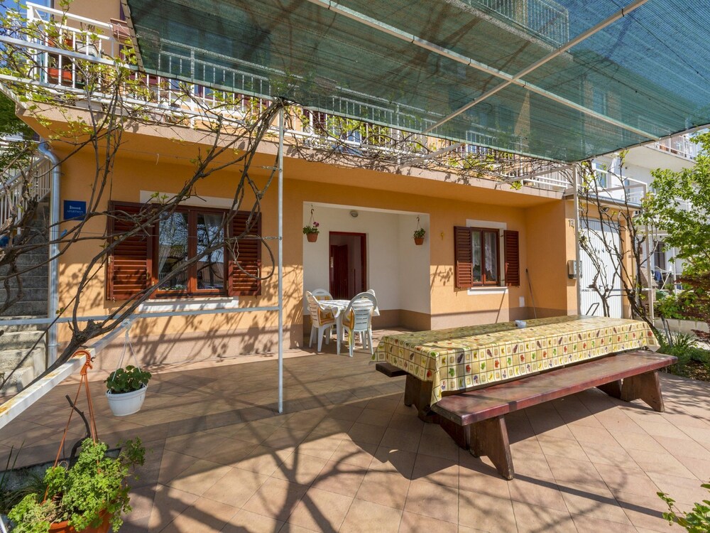 Apartments Lilin
