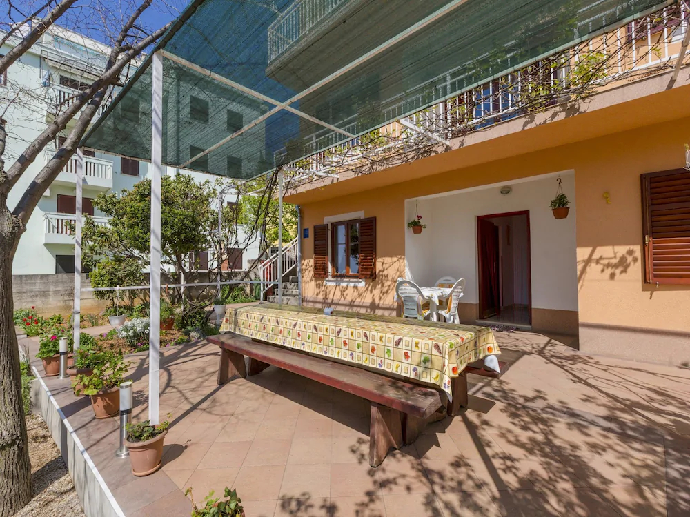 Apartments Lilin