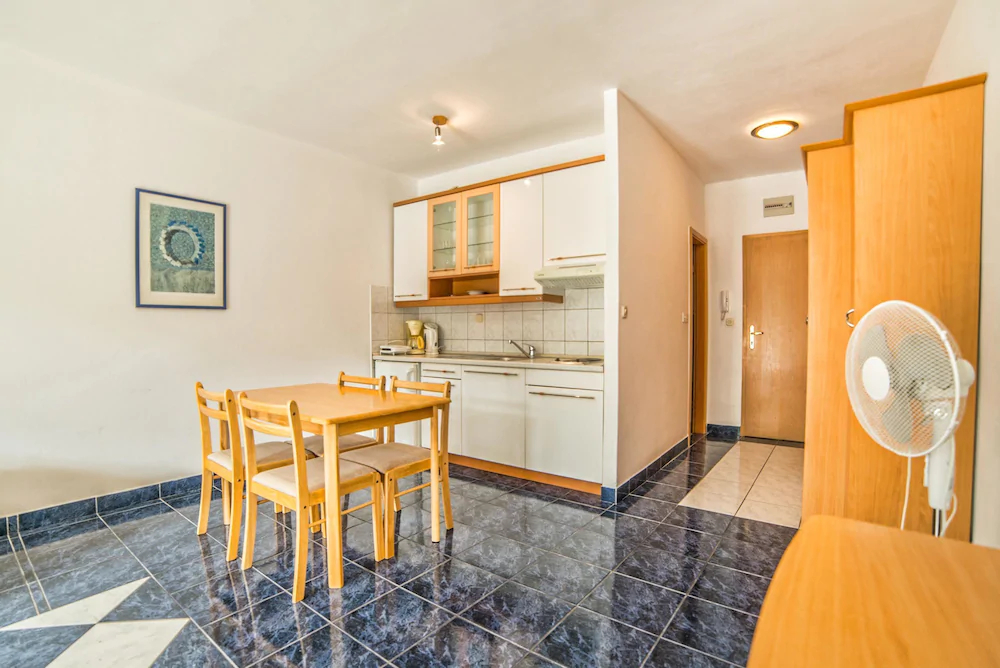 Apartments Ljiljana