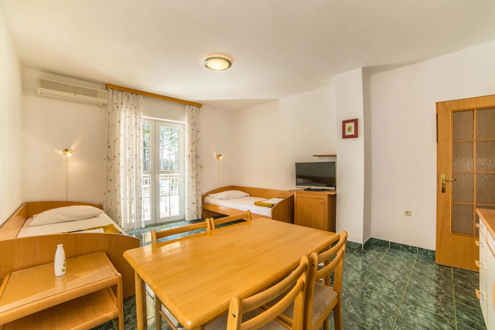Apartments Ljiljana