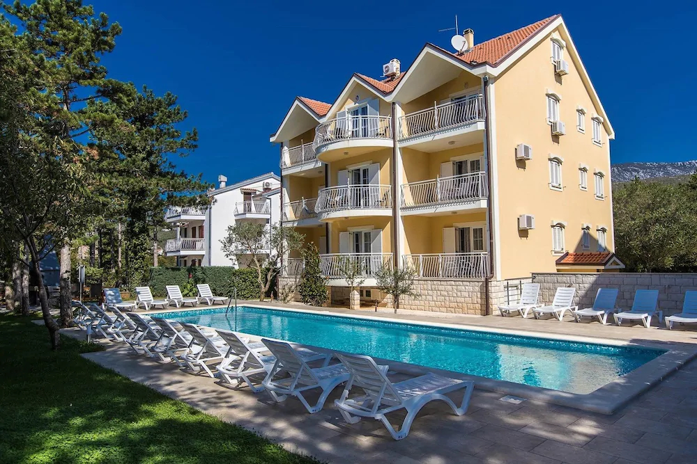 Apartments Ljiljana
