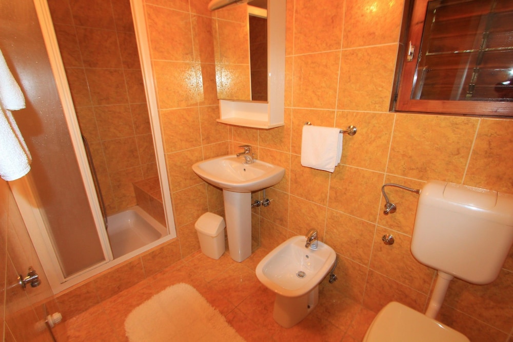 Apartments Loncaric