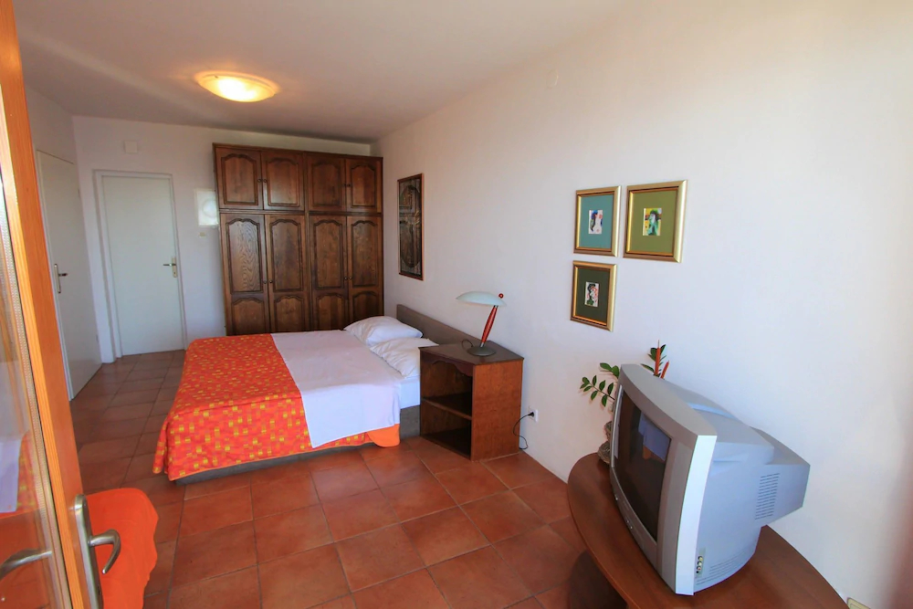 Apartments Loncaric