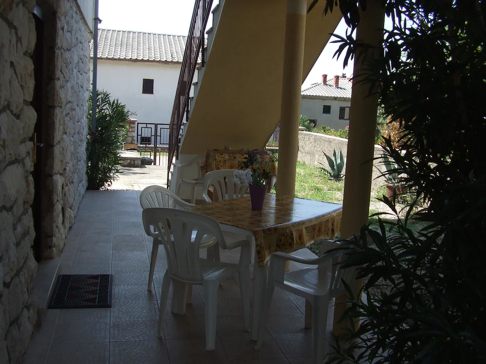 Apartments Luic