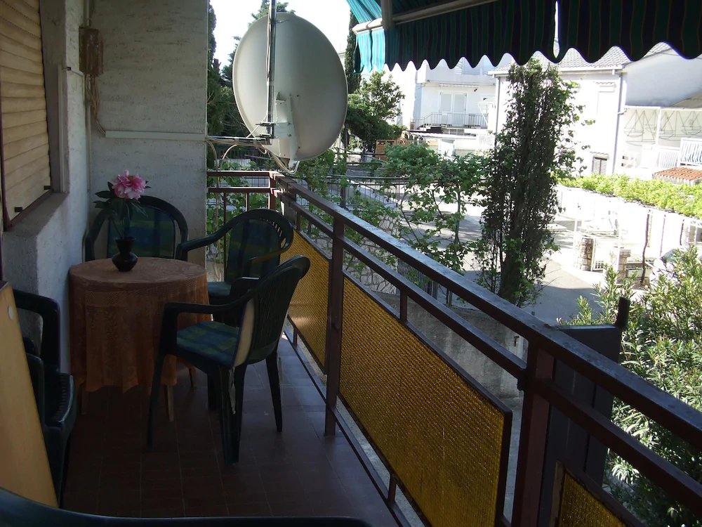 Apartments Luic