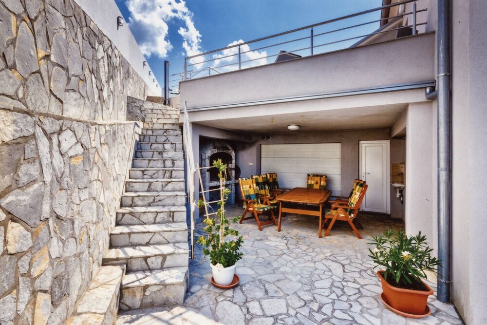 Apartments Manoy