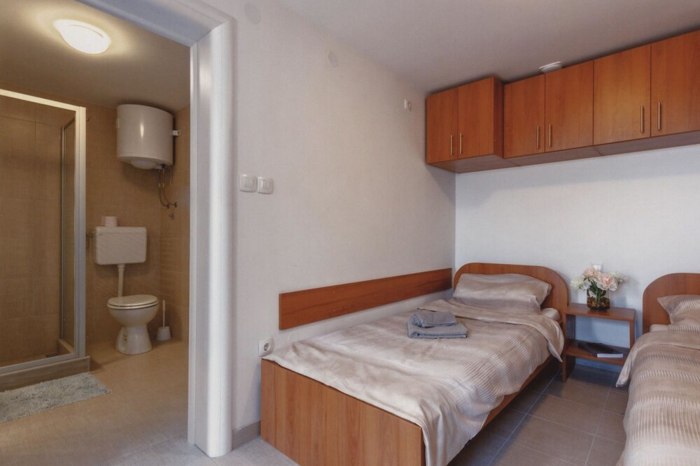 Apartments Manoy