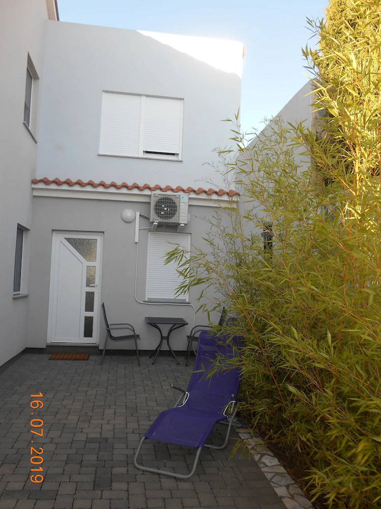 Apartments Manoy