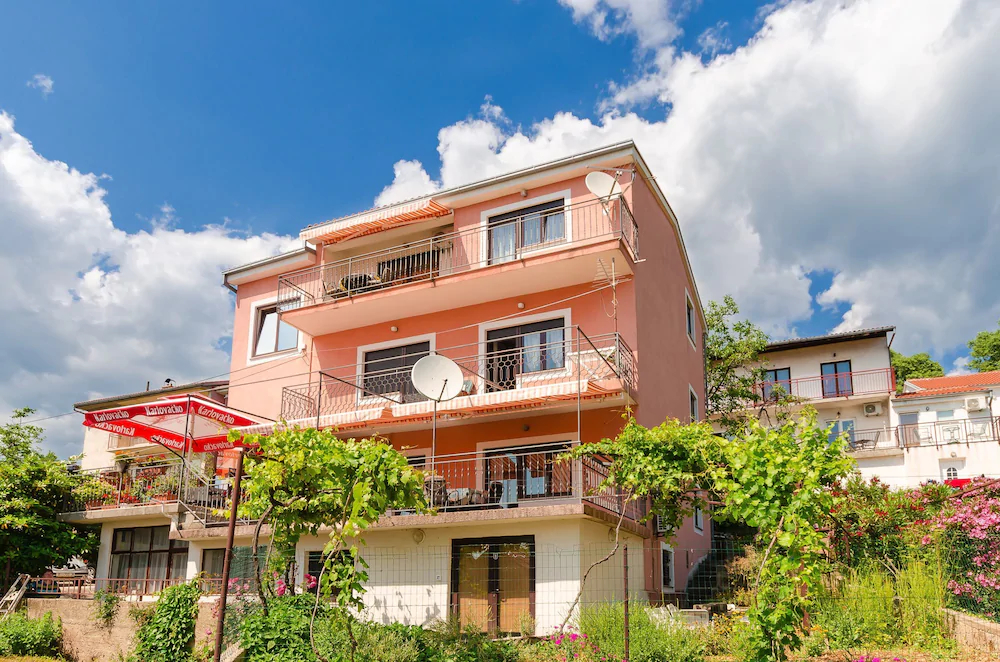 Apartments Nenad