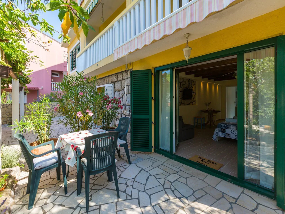 Apartments Neno