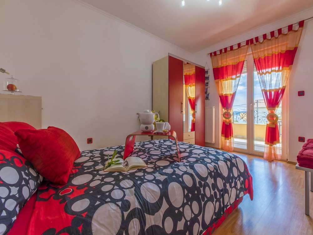 Apartments Pekera